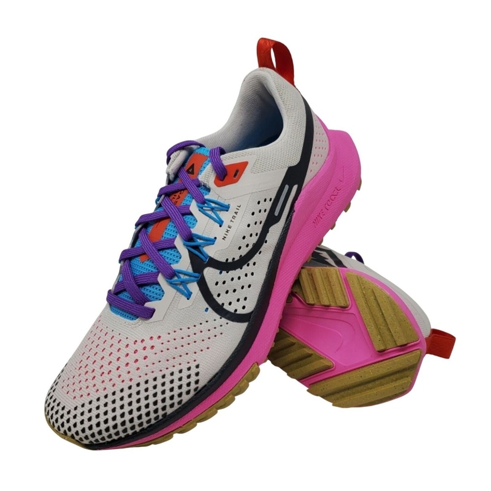Nike Womens Pegasus Trail 4 Light Orewood FD0876-100 Running Shoes Size 8